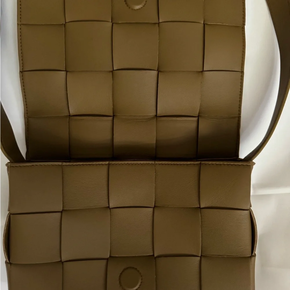 BOTTEGA VENETA CASSETTE BAG - Picture 3 of 3